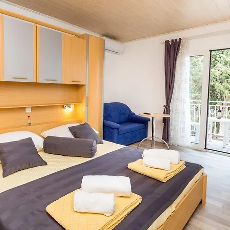 Lanterna Gasthuis Turanj