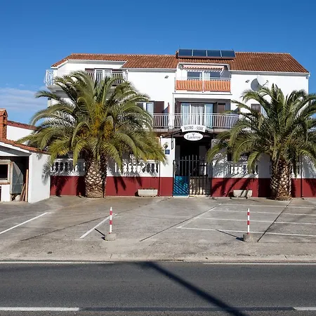 Lanterna Gasthuis Turanj