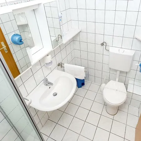 Konukevi Lanterna