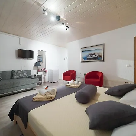 Lanterna Gasthuis Turanj