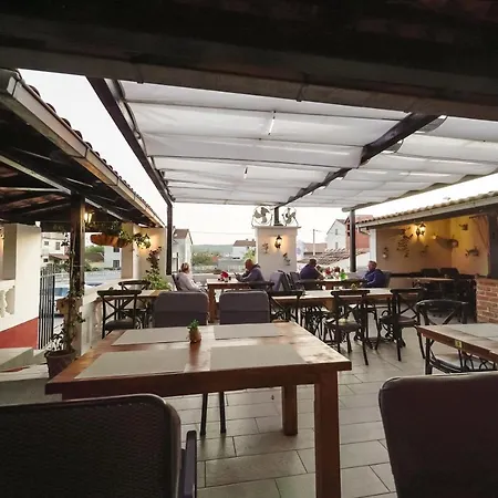 Lanterna Gasthuis Turanj