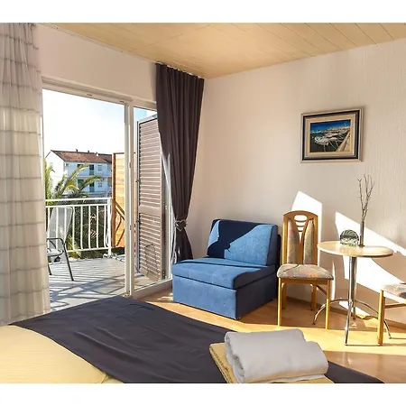 Lanterna Affittacamere 3*