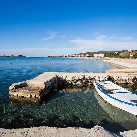 Lanterna Affittacamere 3*