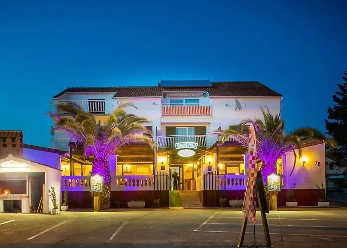 Lanterna Vendégház 3*