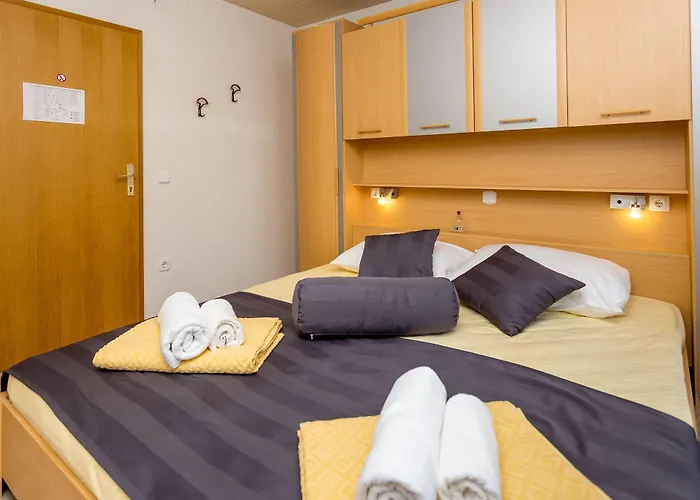 Lanterna Vendégház 3*